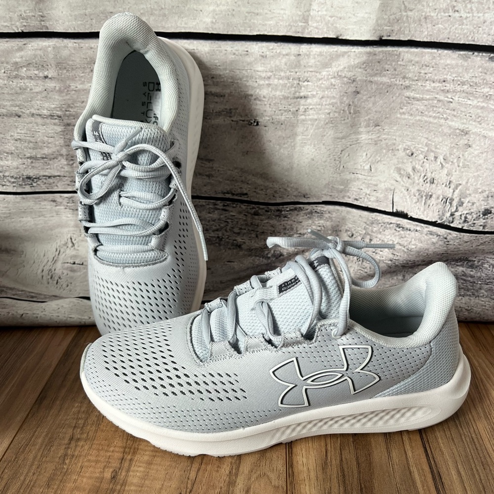 New Women’s Under Armour Charge Pursuit Running Shoes. Halo Gray Size 10 Comfort